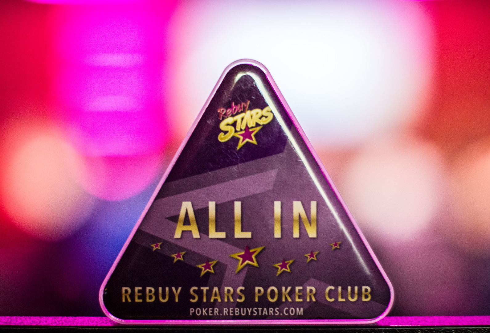 Júlové bomby. Casino Rebuy Stars Bratislava chystá turnaj s 50-tisícovým garantom, 20.000€ Special a ďalšie skvelé akcie
