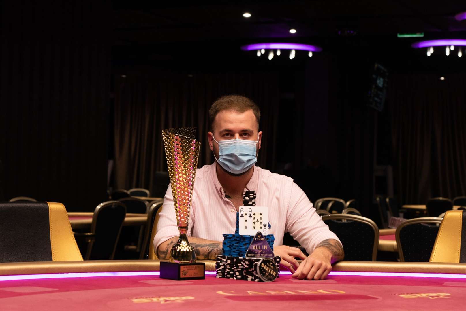 Rakúsky triumf na Series. Kalis po 3-way deale uspel v dohrávke a zobral 8.335€